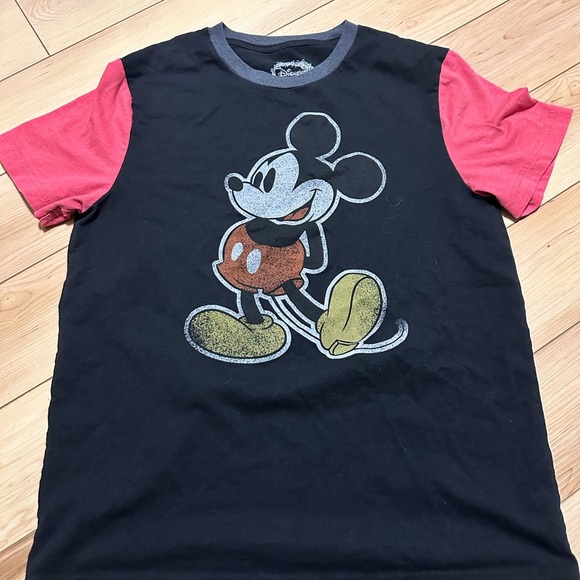 Disney Mickey Mouse Short Sleeve Tee Black and Red - Picture 1 of 5
